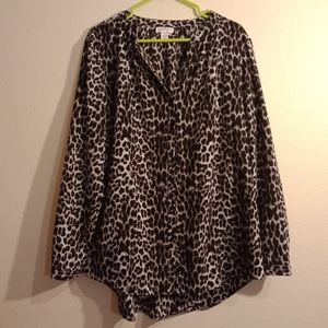 Joclyn Smith collection V neck leopard print button up high-low shirt size XXL